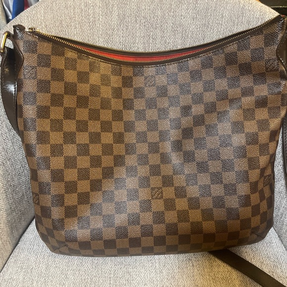 Authentic Louis Vuitton Bloomsbury GM - Picture 10 of 16